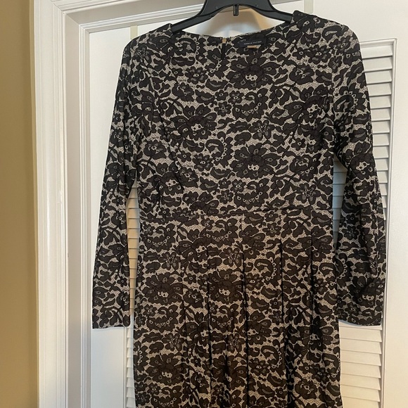 Black Floral Tommy Hilfiger dress - Picture 2 of 5